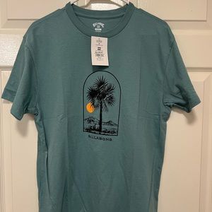 NWT Billabong tee